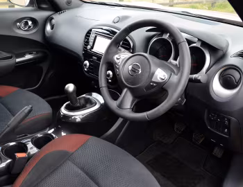 Інтэр'ер Nissan Juke N-Tec [UK-spec] (YF15) '2013–14