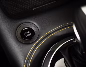 Interior Nissan Juke Hybrid N-Sport [EU-spec] '2024–pr.