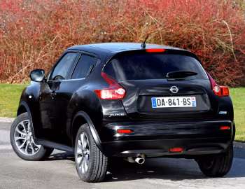 Nissan Juke "Ultimate Edition" [France] '03.2014