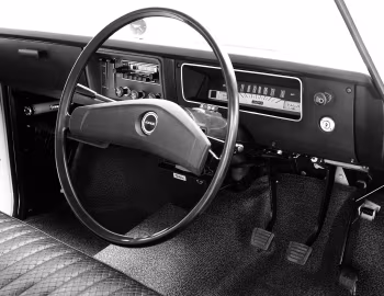 Front panel Nissan Junior (140) '10.1970–82
