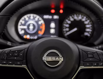 Інтэр'ер Nissan Kicks "Play" [Brazil] '2025