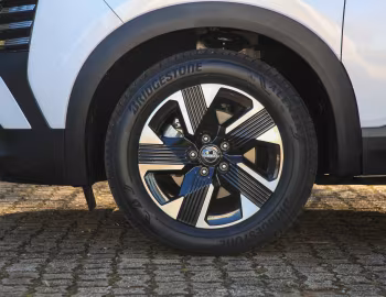 Nissan Kicks Sense [Latam] '2025–pr.