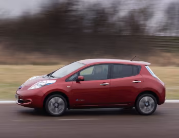 Nissan Leaf [Worldwide] '2013–17