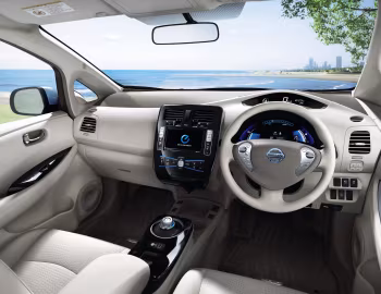 Передня панель Nissan Leaf [Japan] '12.2010–18