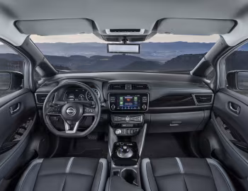 Передня панель Nissan Leaf [Worldwide] '2022–25