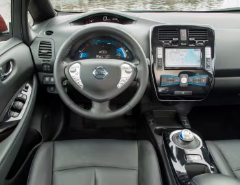 Front Panel Nissan Leaf [Worldwide] '2013–17