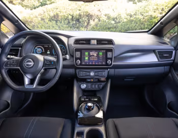 Торпедо 2023–25 Nissan Leaf SV Plus [North America] '2022–25