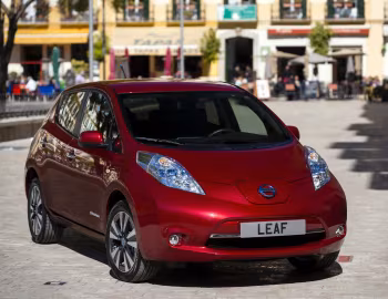 Nissan Leaf [Worldwide] '2013–17