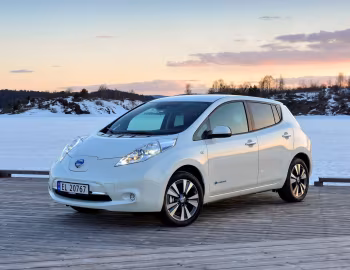Nissan Leaf [Worldwide] '2013–17