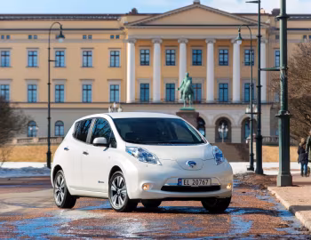 Nissan Leaf [Worldwide] '2013–17