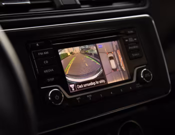 Інтэр'ер Nissan Leaf SL [Latam] '2019–22