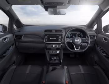 Передня панель Nissan Leaf [Japan] '09.2017–04.2022