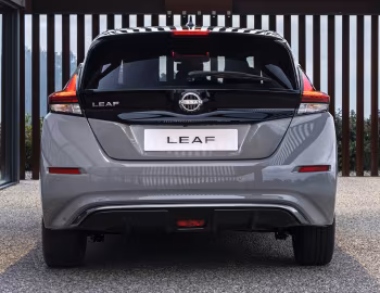 Nissan Leaf [Worldwide] '2022–25