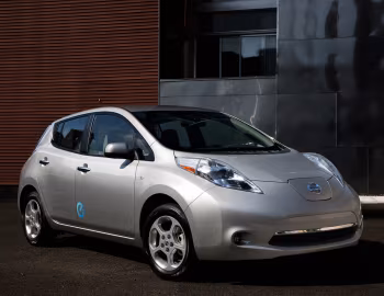 2011–13 Nissan Leaf [North America] '12.2010–13