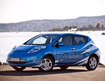 Nissan Leaf [Worldwide] '2011–13