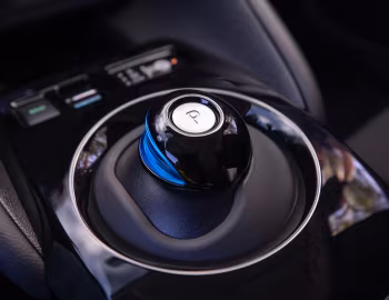 Interior 2023–25 Nissan Leaf SV Plus [North America] '2022–25