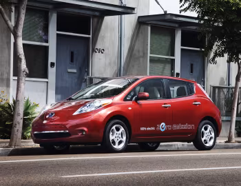 2011–13 Nissan Leaf [North America] '12.2010–13