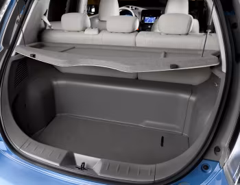Інтэр'ер Nissan Leaf [Worldwide] '2011–13