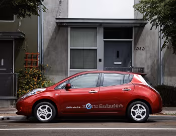 2011–13 Nissan Leaf [North America] '12.2010–13