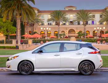 2023–25 Nissan Leaf SV Plus [North America] '2022–25