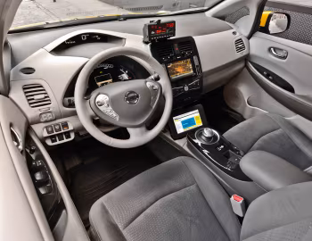 Інтэр'ер Nissan Leaf Taxi [North America] '2013–17