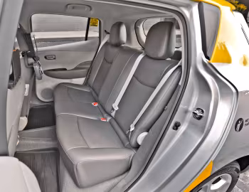 Інтэр'ер Nissan Leaf Taxi [North America] '2013–17