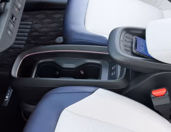 Interior Nissan Leaf B7 G [Japan] '10.2025–pr.