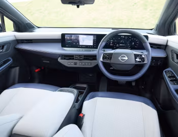 Front Panel Nissan Leaf B7 G [Japan] '10.2025–pr.