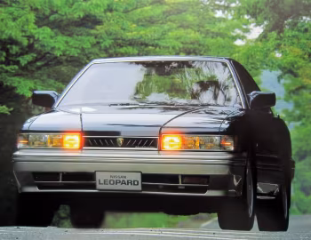 Nissan Leopard XS-II (UF31) '02.1986–08.1988