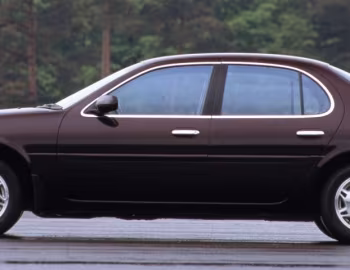 Nissan Leopard J.Ferie Type X [Japan] (E-JGBY32) '06.1992–03.1996