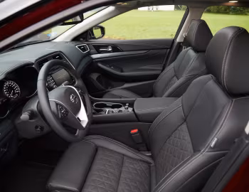 Інтэр'ер 2019–23 Nissan Maxima Exclusive [Mexico] '2018–23