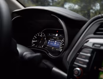 Камбінацыя прыбораў 2019–23 Nissan Maxima Exclusive [Mexico] '2018–23