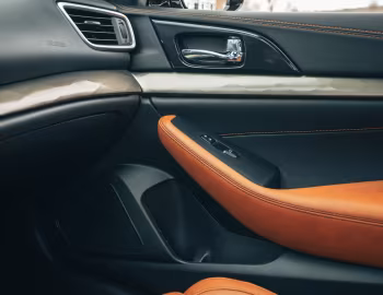 Интерьер 2019–23 Nissan Maxima Platinum [North America] '2018–23