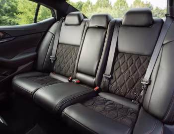 Интерьер 2019–23 Nissan Maxima SR [North America] '2018–23