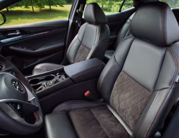 Интерьер 2019–23 Nissan Maxima SR [North America] '2018–23