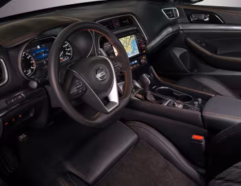 Интерьер 2019–23 Nissan Maxima SR [North America] '2018–23