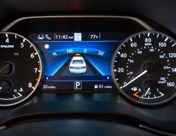 Комбинация приборов 2019–23 Nissan Maxima SR [North America] '2018–23