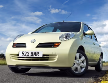 Nissan Micra SE 5-door [UK-spec] (K12) '01.2003–05