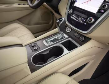 Интерьер 2019–22 Nissan Murano [North America] '2018–22