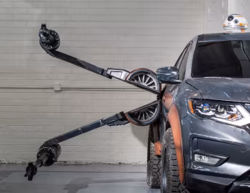 Nissan Rogue Poe Dameron's X-wing with BB-8 (T32) '11.2017