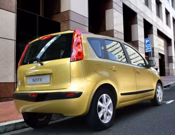 Nissan Note [Worldwide] (E11) '2005–09