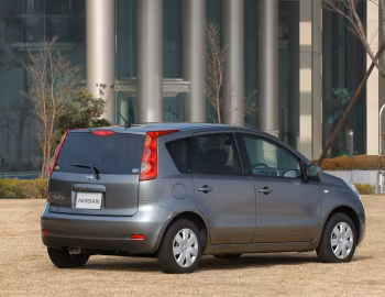 Nissan Note [Japan] (E11) '01.2005–01.2008