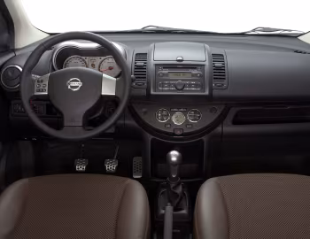 Торпедо Nissan Note [Worldwide] (E11) '2005–09