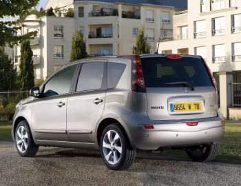 Nissan Note [Worldwide] (E11) '2009–13