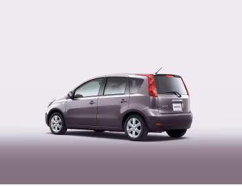 Nissan Note [Japan] (E11) '2008–12