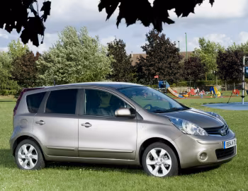 Nissan Note [Worldwide] (E11) '2009–13