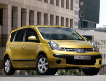 Nissan Note [UK-spec] (E11) '2005–09