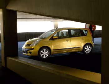 Nissan Note [UK-spec] (E11) '2005–09