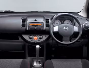 Передня панель Nissan Note 15RX [Japan] (E11) '2008–12