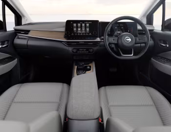 Передня панель Nissan Note Aura e-POWER [Japan] (E13) '2021–23